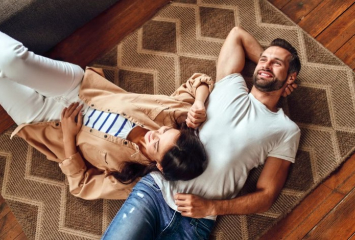 Психолог рассказала, как запах влияет на выбор партнера