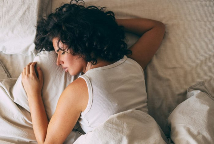 Учёные оценили влияние короткого сна на работу мозга