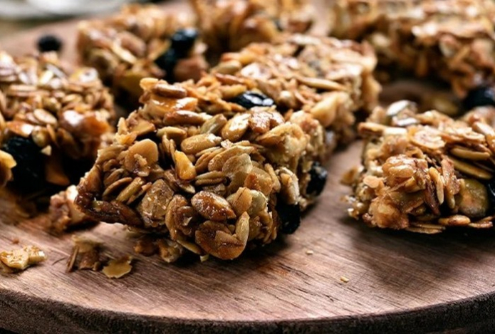 Диетолог объяснила, когда лучше всего есть протеиновые батончики