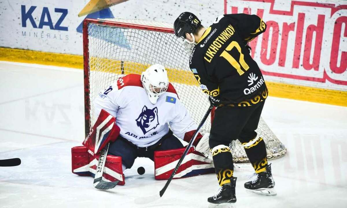 Семь шайб определили исход матча «Сарыарки» в чемпионате Казахстана