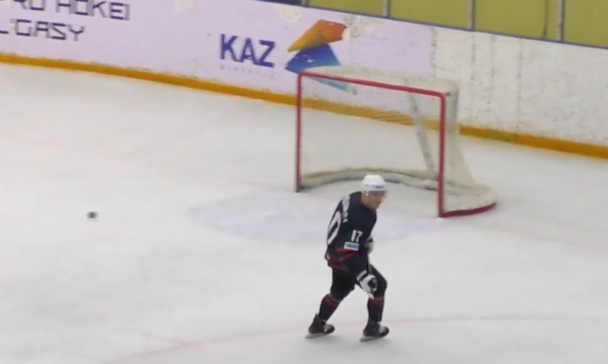 Видеообзор сенсационного матча фарм-клуба «Барыса» в чемпионате Казахстана