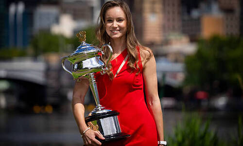 «Лена действительно получала». Первый наставник разоблачил Рыбакину