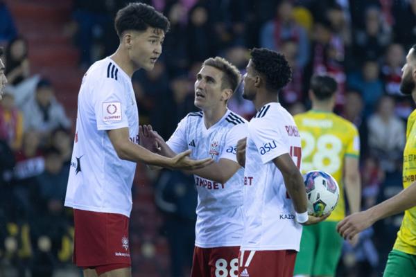 От спарринга с Дмитрием Биволом до полицейских после свистка. Кто из казахстанских футболистов мог бы попробовать себя в UFC?