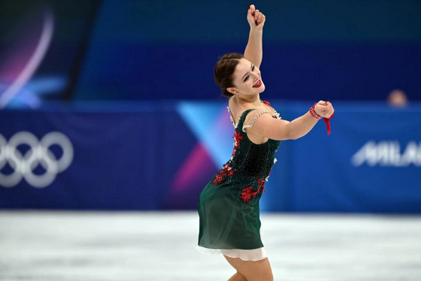 Софья Самоделкина обновила личный рекорд на Олимпиаде в день рождения, но осталась лишь 12-й. Остались ли у неё шансы на медаль?