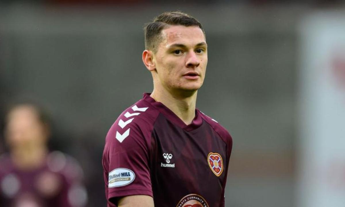 «Мы видим, как он прибавляет». Первый гол Чеснокова за «Хартс» оценили в Шотландии