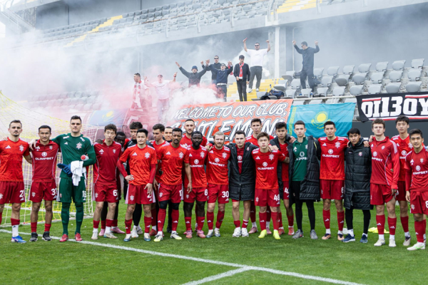 ИИ отзеркалил второй круг и развёл интригу по краям сезона. Почему «Кайрат» получил преимущество, а «Ордабасы» — еврокубковый подарок?