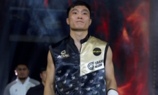 Казахстанский боксер получил в соперники экс-чемпиона IBF
