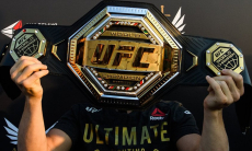 Назван победитель боя за вакантный титул чемпиона UFC