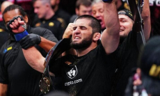 Исламу Махачеву сообщили имя самого сложного соперника в UFC
