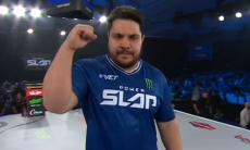 Казахстанец победил топа в лиге президента UFC