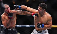 Видео полного боя Дияра Нургожая с победой над фаворитом в UFC