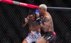 Разгром решил судьбу титульного боя Холлоуэй — Оливейра на UFC 326