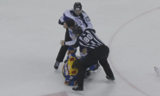 КХЛ огласила решение по Алихану Асетову после третьей драки в сезоне