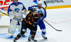 Фоторепортаж с матча КХЛ «Амур» — «Барыс» 0:3
