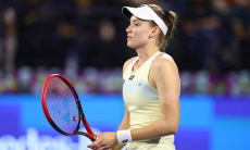 Отказом закончился матч Елены Рыбакиной за четвертьфинал турнира в Индиан-Уэллсе
