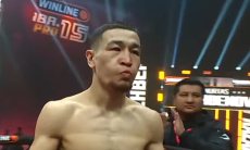 Казахстанский боксёр довёл бой с чемпионом мира из России до решения судей