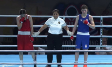 Казахстан понёс потерю в бою с четырьмя нокдаунами на историческом турнире по боксу