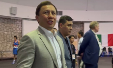 Головкин прибыл на турнир по боксу с участием Казахстана и Узбекистана. Видео