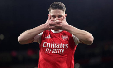 «Арсенал» забил на 89-й и 97-й минутах и оторвался на десять очков от «Манчестер Сити»