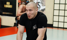 «Будем сносить голову». Фаниль Рафиков вылетел за рубеж для подготовки к топовому бою с россиянином