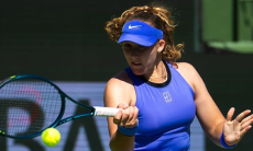 Мирра Андреева испытала проблемы на старте турнира с участием Елены Рыбакиной