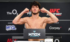 Прямая трансляция турнира UFC Fight Night 270 с главным боем Евлоев — Мерфи