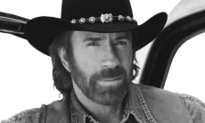 Олег Тактаров отреагировал на смерть Чака Норриса