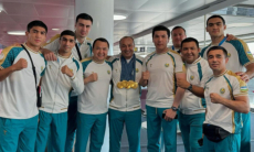 Джалолов и звезды бокса Узбекистана приехали в Казахстан ради клуба КПЛ