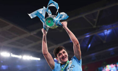 Хусанов прибыл в Ташкент после первого титула в Англии. Фото