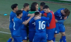 Казахстан открыл счёт в матче элитного раунда отбора на Евро по футболу. Видео