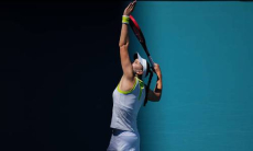 Елена Рыбакина сыграет с лучшей теннисисткой мира за финал