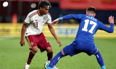 Тремя голами завершился футбольный матч Испания — Сербия