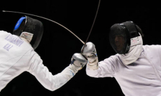 Казахстанский шпажист победил двукратного олимпийского чемпиона