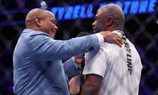 Курьез произошел на турнире UFC. Видео