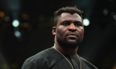 Нганну отреагировал на нокаут Адесаньи в бою с Пайфером