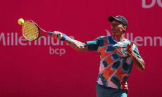 Казахстанский теннисист успешно стартовал на турнире в Испании