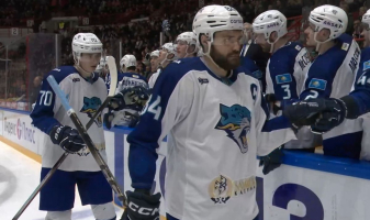 «Барыс» разгромом выиграл второй подряд выездной матч в КХЛ