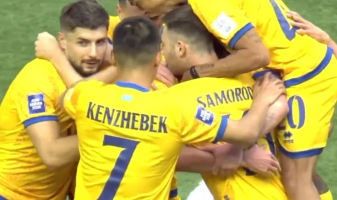 Казахстан уверенно победил в историческом матче на турнире ФИФА