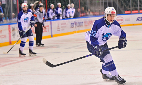 Четыре шайбы забиты в матче «Снежных Барсов» в МХЛ