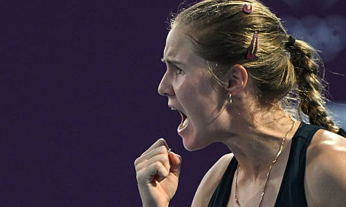 Разгром 6:2, 6:2 зафиксирован на турнире в Индиан-Уэллсе с участием Рыбакиной