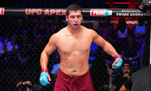 Назван победитель боя Дияр Нургожай — Рафаэл Тобиас в UFC