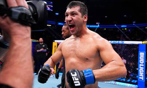 «Он смог спасти себя от увольнения. Хочется в это верить». Роман Мазуров оценил выступление и перспективы Дияра Нургожая после первой победы в UFC