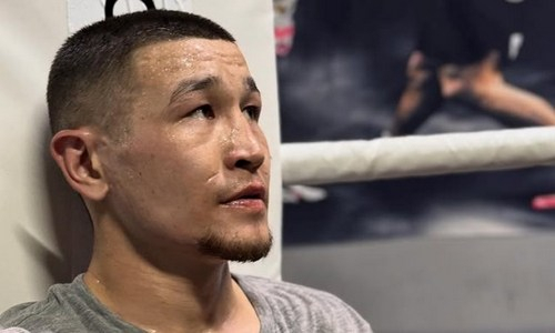 Казахстанский боксёр прилетел в Россию на бой с непобеждённым в профи чемпионом мира