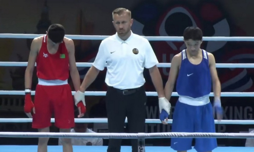 Боксёр из Казахстана оформил второй нокаут подряд на историческом турнире