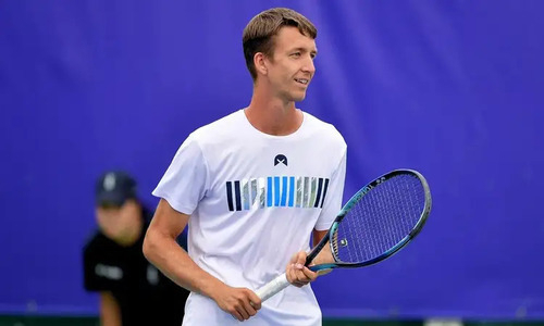 Казахстанский теннисист сыграет за полуфинал международного турнира