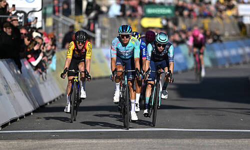 Гонщик «Астаны» вошел в топ-3 этапа «Париж—Ницца»