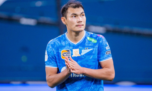 Фанаты «Зенита» требуют Нуралы Алипа