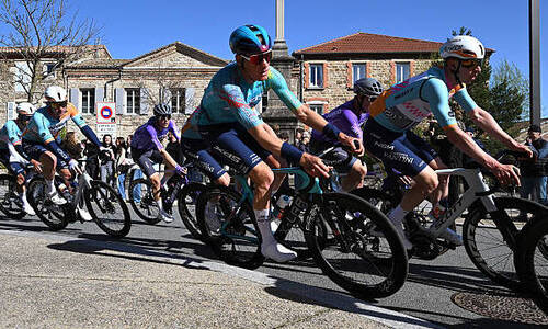 Гонщик «Астаны» финишировал шестым на этапе «Париж-Ницца»