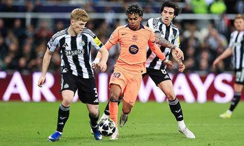 ФК Ньюкасл, ФК Барселона