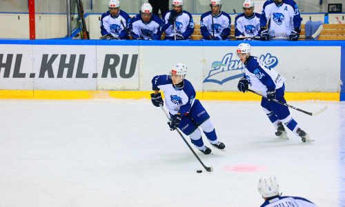 Матч «Снежных Барсов» в МХЛ завершился 11-ю шайбами